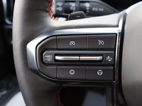 New 2025 GMC Yukon AT4 Ultimate image 17