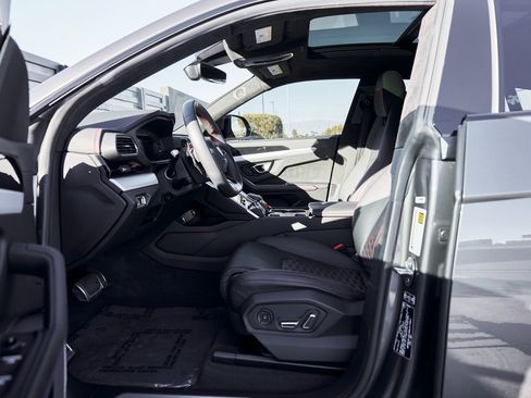 Used 2021 Lamborghini Urus image 29