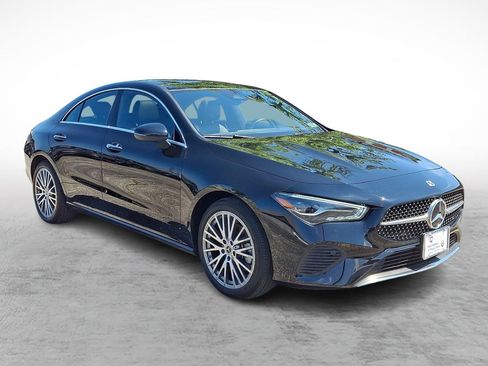 Used 2025 Mercedes-Benz CLA 250 4MATIC image 7