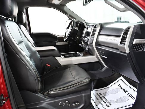 Used 2017 Ford F250 Lariat w/ Chrome Package image 10