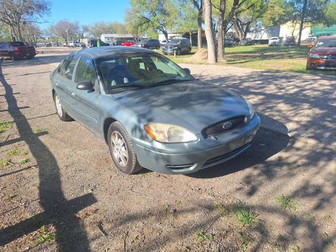 Used 2005 Ford Taurus SE FWD image 9