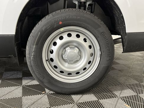 New 2025 Ford Maverick XL w/ Equipment Group 101A image 12