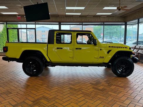 Used 2023 Jeep Gladiator Mojave w/ Trailer Tow Package AWD/4WD image 11