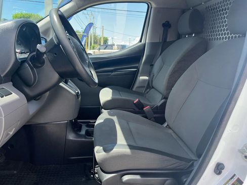 Used 2021 Nissan NV200 S w/ Back Door Glass Package image 12