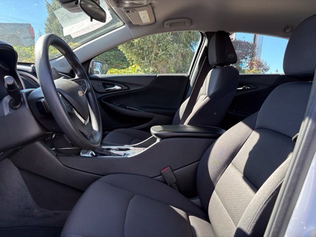 Used 2025 Chevrolet Malibu LT FWD image 9