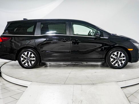 Certified 2026 Honda Odyssey EX-L image 13