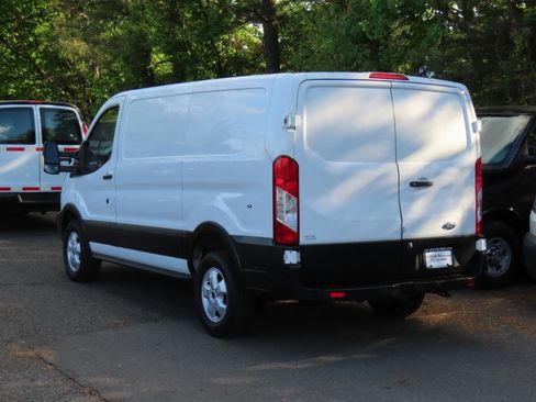 Used 2019 Ford Transit 250 130 Low Roof RWD image 4
