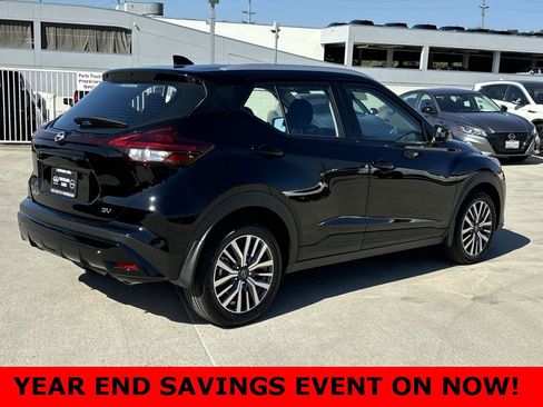 New 2024 Nissan Kicks SV image 3