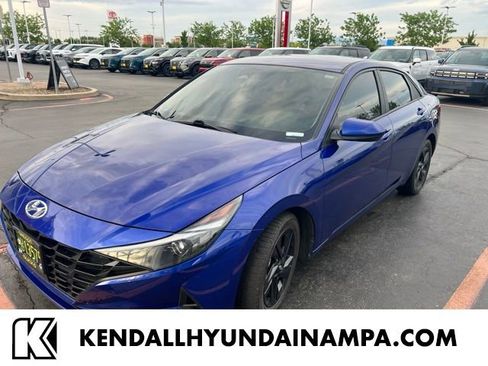 Used 2021 Hyundai Elantra SEL w/ Convenience Package FWD image 1