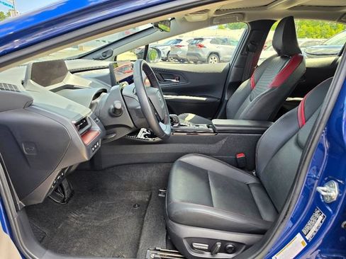 Used 2024 Toyota Prius Prime Premium FWD image 21