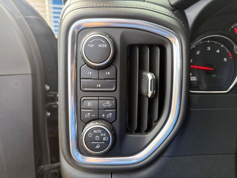 Used 2021 Chevrolet Silverado 3500 LT w/ Convenience Package AWD/4WD image 17