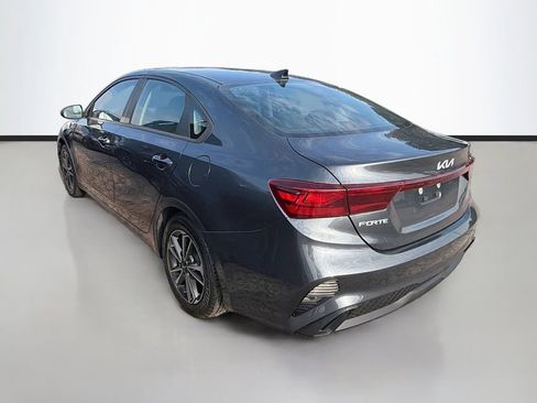 Used 2023 Kia Forte LXS w/ LXS Technology Package FWD image 6
