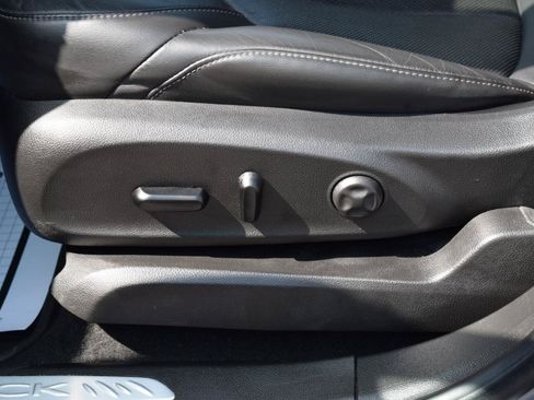 Used 2019 Buick Envision Essence AWD/4WD image 34