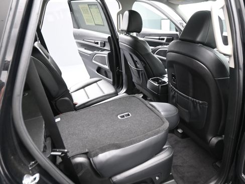Used 2024 Kia Telluride S w/ S Sunroof Package FWD image 19