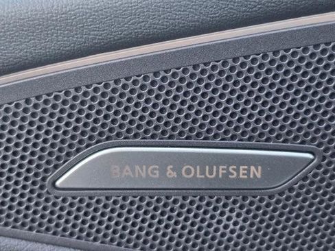 New 2025 Audi Q6 e-tron Premium Plus image 27