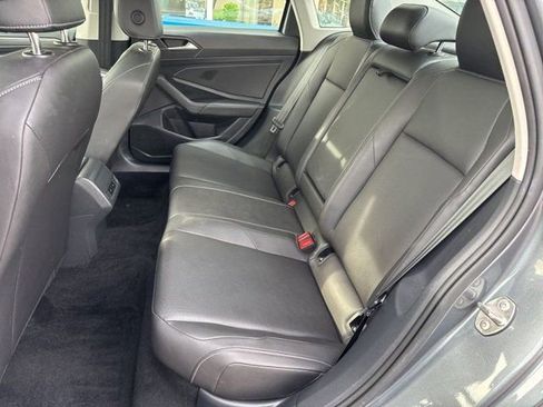 Used 2020 Volkswagen Jetta SEL image 8
