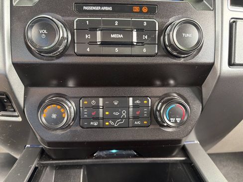 Used 2020 Ford F250 XLT w/ Tremor Off-Road Package AWD/4WD image 21