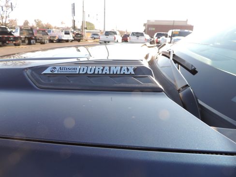 Used 2022 Chevrolet Silverado 2500 LTZ w/ LTZ Plus Package image 24