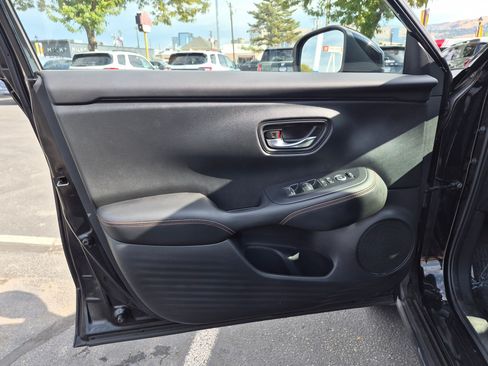 Used 2024 Honda HR-V Sport image 14