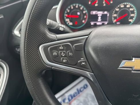 Used 2023 Chevrolet Malibu LT image 15