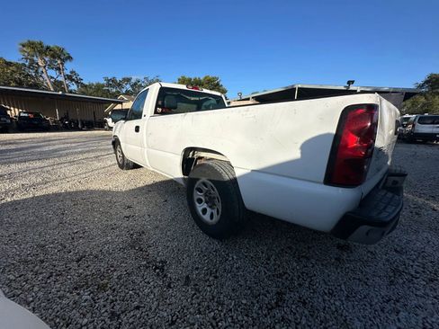 Used 2005 Chevrolet Silverado 1500 W/T RWD image 5
