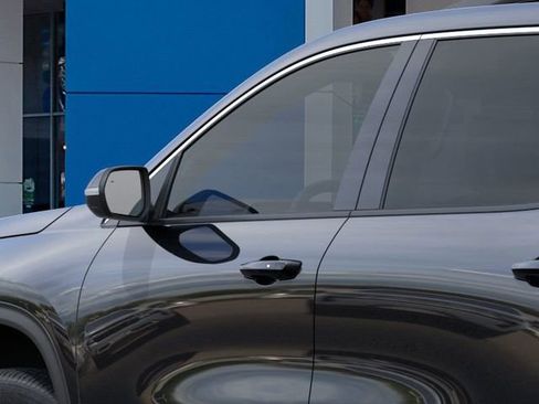 New 2026 Chevrolet Traverse LT image 12