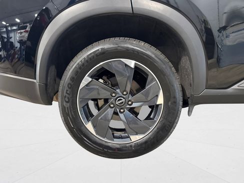 Used 2025 Nissan Rogue SV image 48