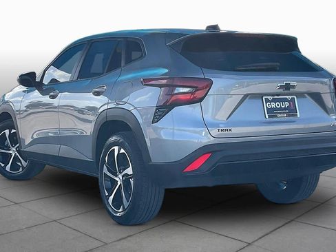 Used 2026 Chevrolet Trax RS w/ Sunroof Package FWD image 12