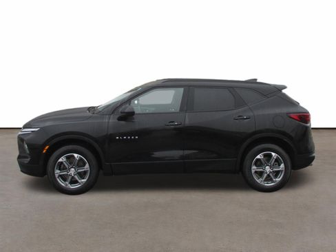 Used 2023 Chevrolet Blazer LT w/ Convenience Package image 2