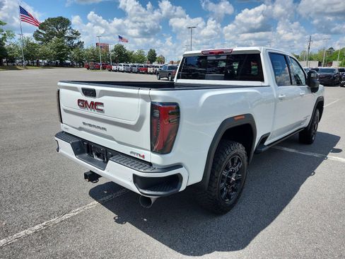 Certified 2025 GMC Sierra 2500 AT4 w/ AT4 Premium Plus Package AWD/4WD image 3