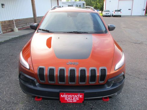 Used 2014 Jeep Cherokee Trailhawk w/ Technology Group AWD/4WD image 14