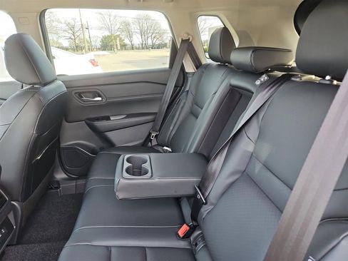 New 2026 Nissan Rogue SV image 18