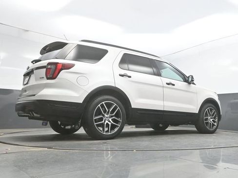 Used 2018 Ford Explorer Sport image 39