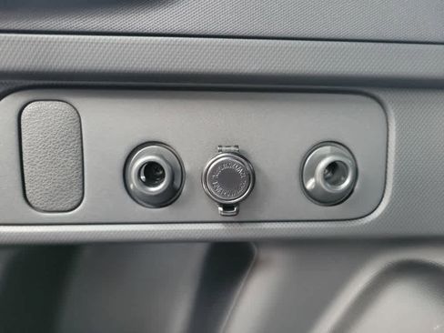 Certified 2025 Subaru Forester Sport w/ Popular Package #2 image 31