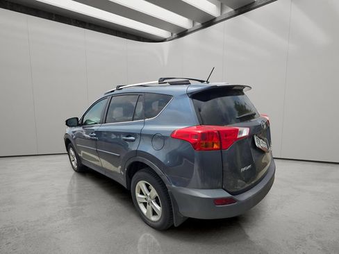 Used 2013 Toyota RAV4 XLE AWD/4WD image 5