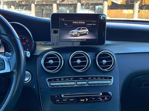 Used 2019 Mercedes-Benz GLC 300 image 6
