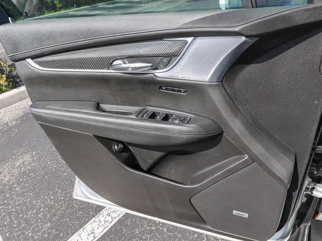 Used 2020 Cadillac XT6 Sport AWD/4WD image 13