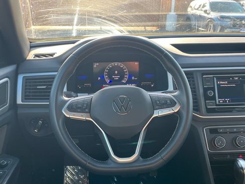 Used 2023 Volkswagen Atlas Cross Sport SE FWD image 15