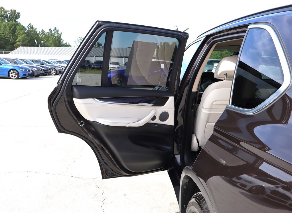 Used 2015 BMW X5 xDrive35d AWD/4WD image 48