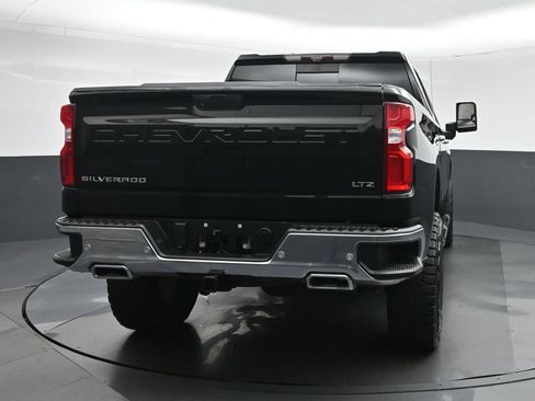 Used 2020 Chevrolet Silverado 1500 LTZ w/ LTZ Plus Package AWD/4WD image 6
