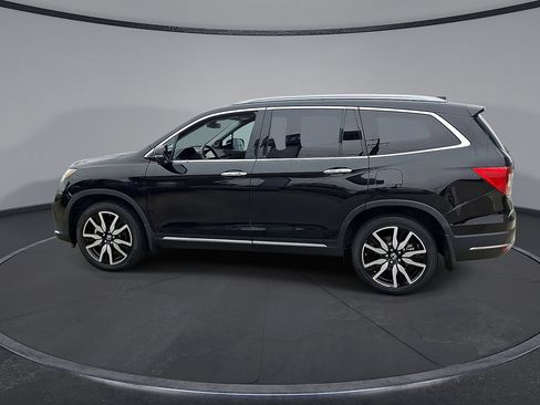 Used 2021 Honda Pilot Touring image 2