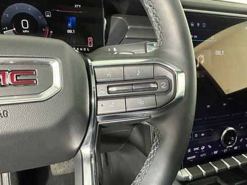 Used 2024 GMC Acadia Elevation w/ Luxury Package image 13