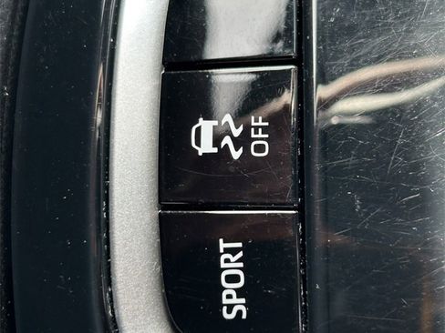 Used 2022 Toyota Corolla SE image 23