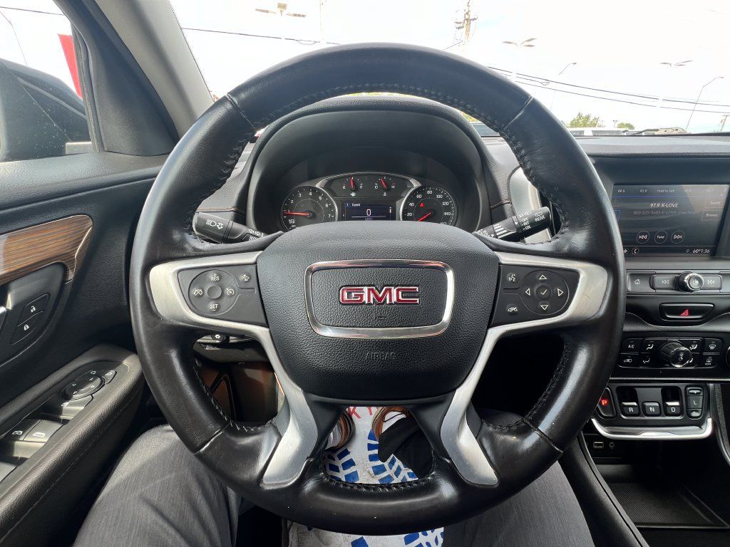 Used 2020 GMC Terrain SLE w/ Driver Convenience Package FWD image 17