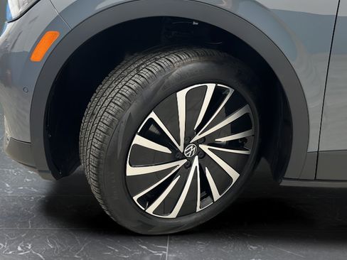 Used 2025 Volkswagen ID.4 Pro AWD/4WD image 33