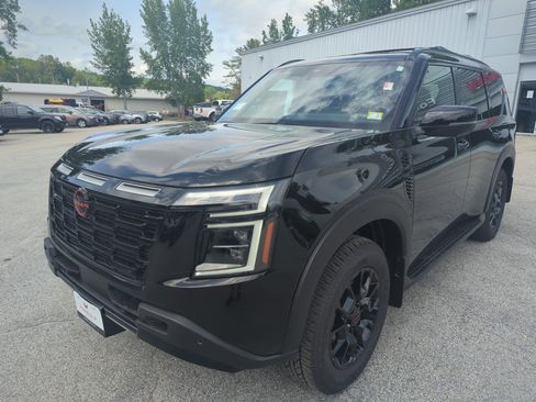 New 2025 Nissan Armada PRO-4X w/ Pro-4X Premium Package image 7