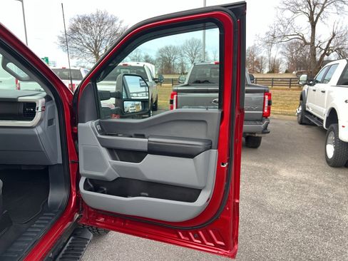 Used 2024 Ford F350 XLT image 13