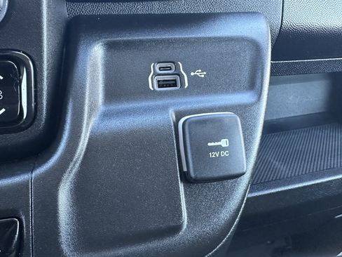 Used 2025 RAM ProMaster 3500 w/ Safety Group image 31