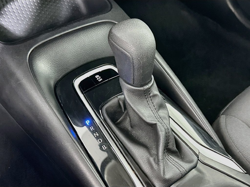 Certified 2025 Toyota Corolla LE FWD image 17