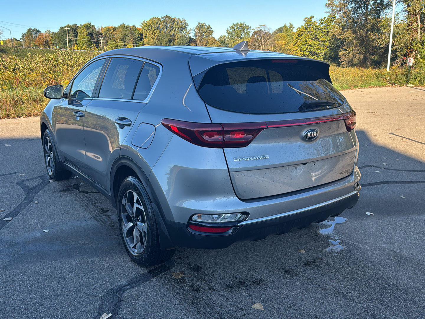 Used 2021 Kia Sportage LX AWD/4WD image 3